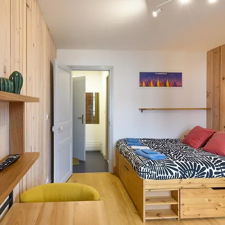 Le Du Sanctuaire Vue Sur Le Gave De Pau Apartament *